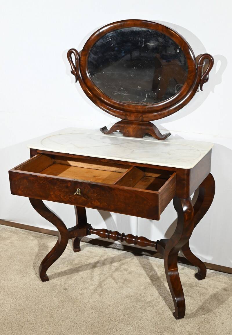 Burl Mahogany Dressing Table, Restoration Period – Early 19th Century