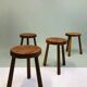 Suite de quatre tabourets bas de berger