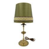 Lampe à poser classique en laiton patiné et abat-jour vert empire — St