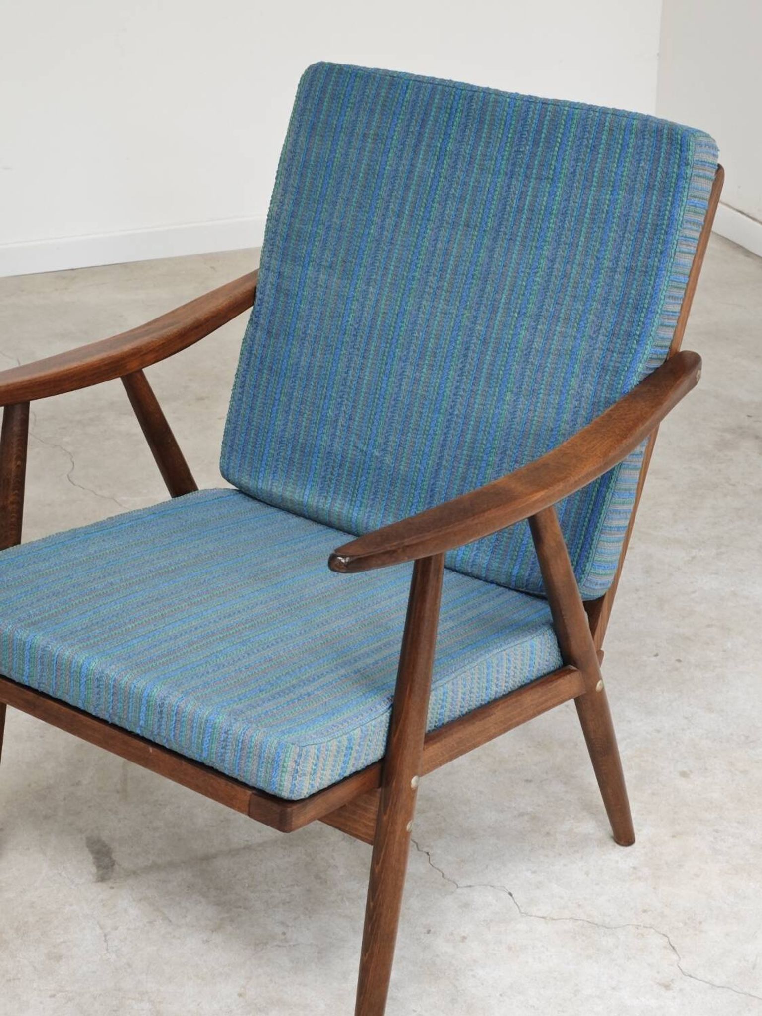 Pair of blue boomerang armchairs by Antonin Suman for Ton (Thonet) 1960