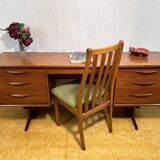 Bureau rétro vintage en teck du milieu du siècle par Austinsuite 1960