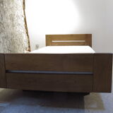 Regain massive elm bed