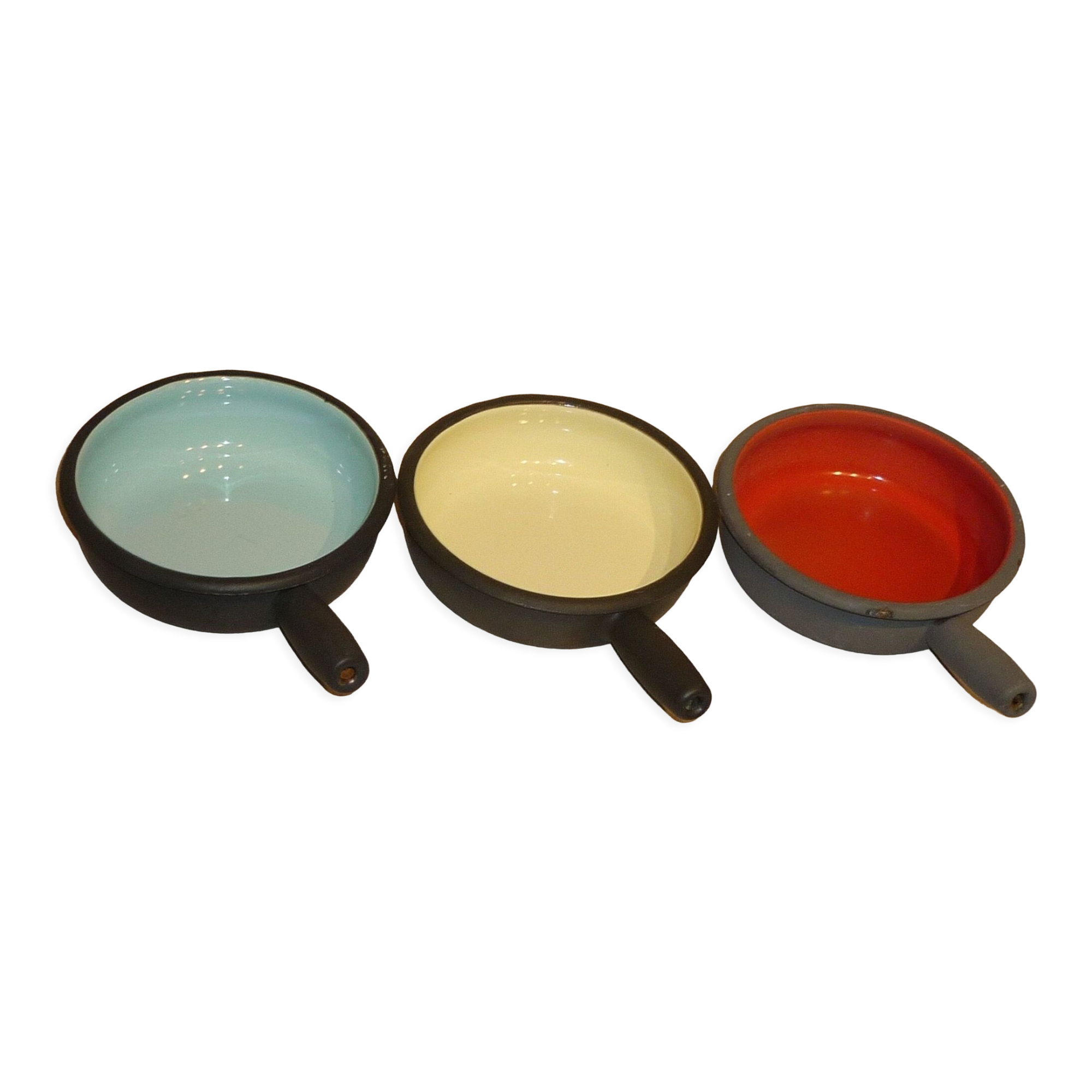 Set of 3 colored iron pans
