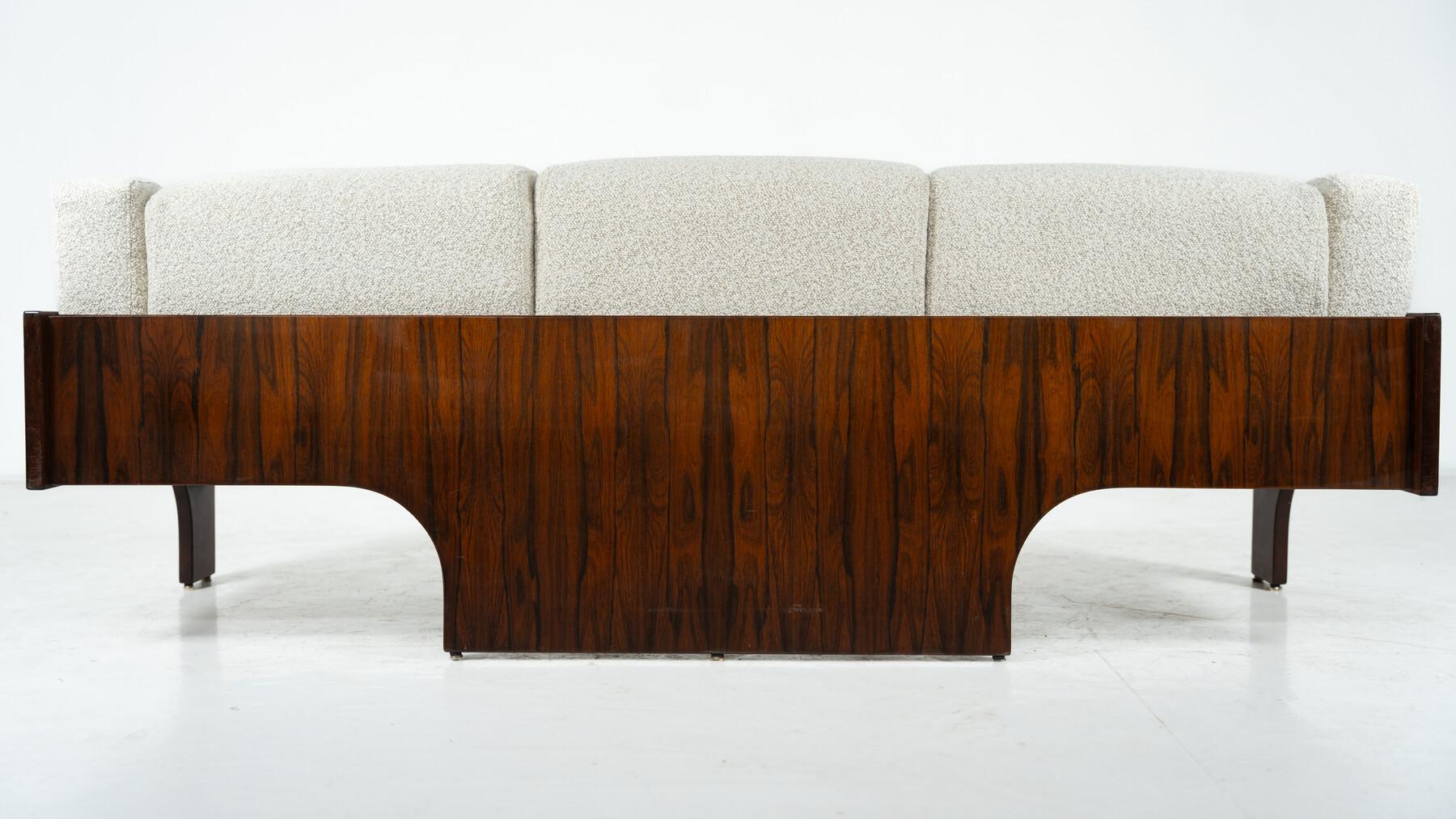 Oriolo canapé by Claudio Salocchi for Sormani in wood and white fabric.