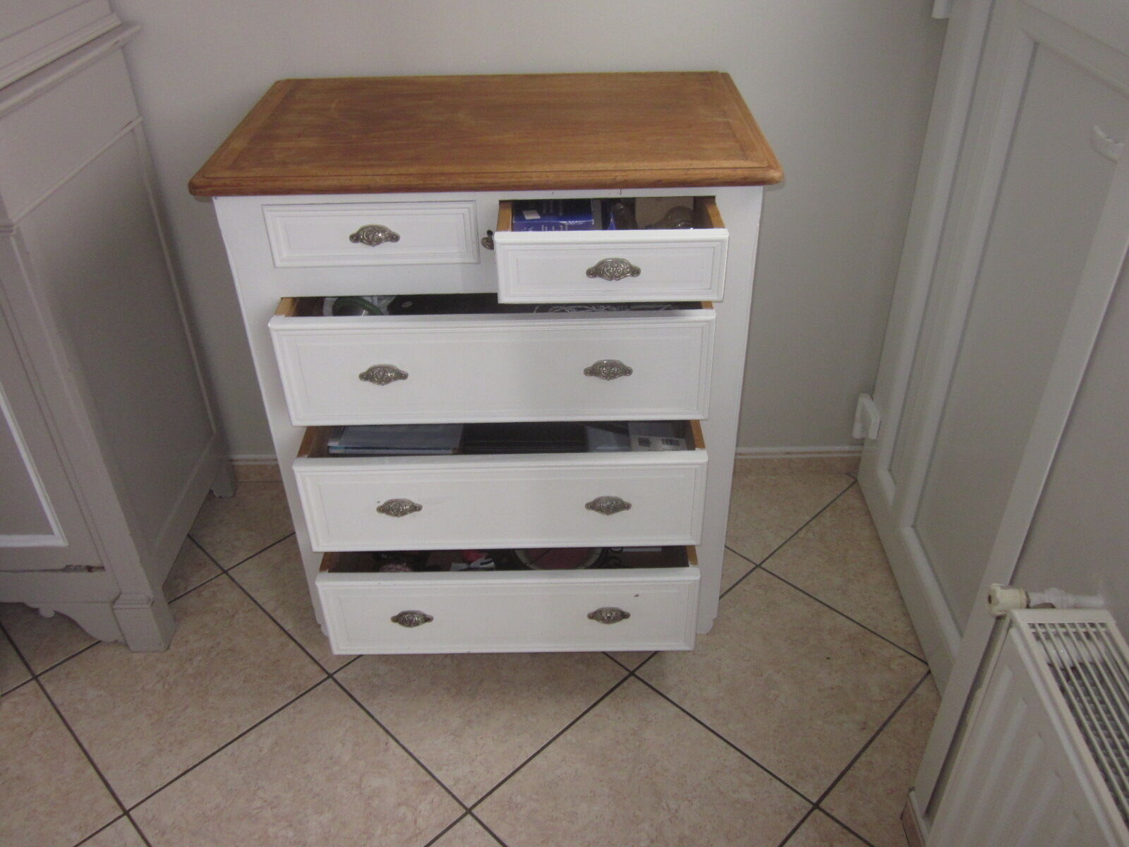 Old chest of drawers