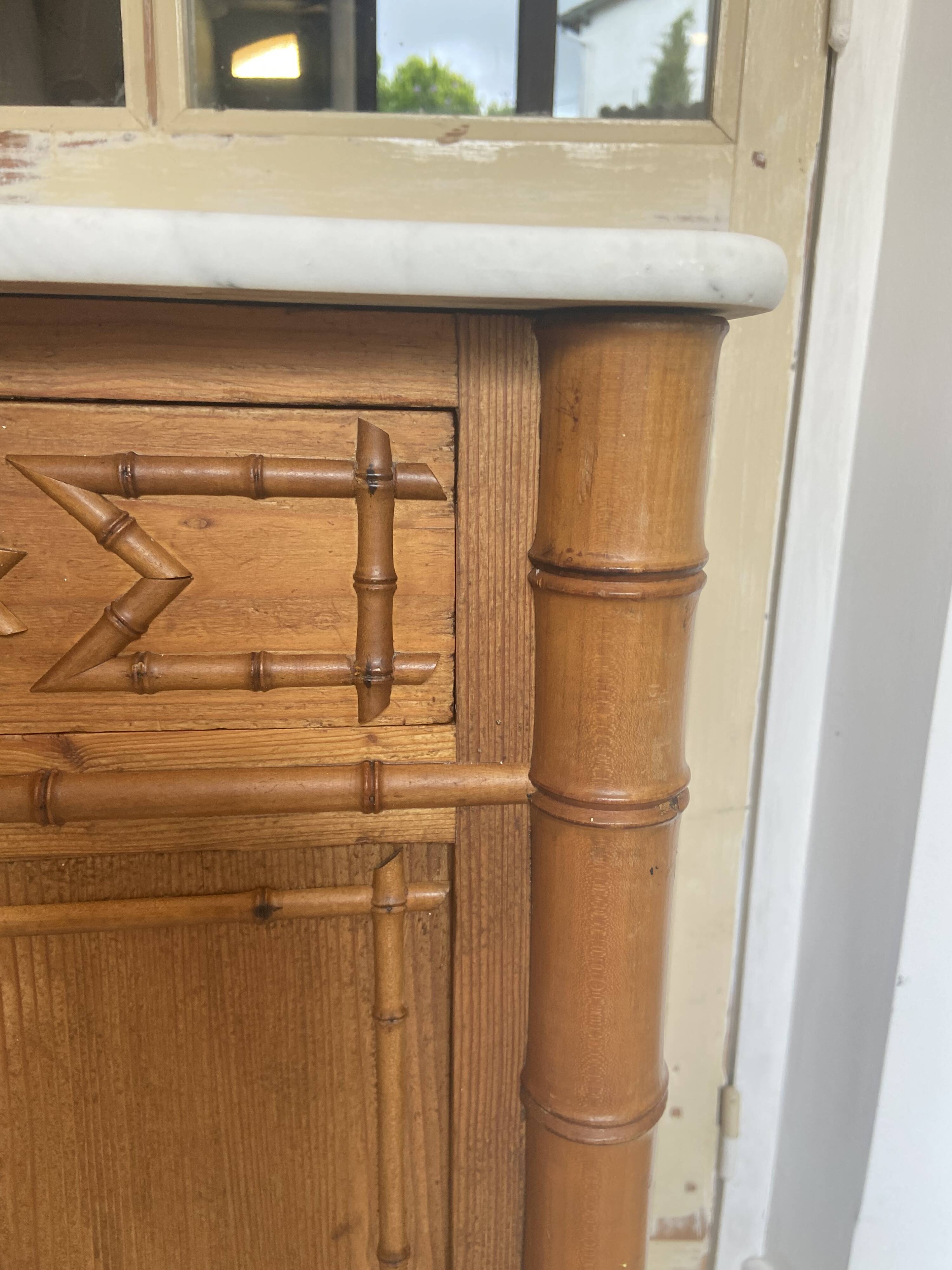 Bedside table / nightstand in pitchpin pine wood and bamboo with marble top