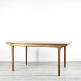 Table extensible années 50 en teck magnifique. Moderne/Rétro