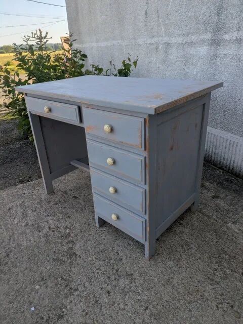 Adult desk