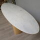 Table ovale en marbre de Carrare et bois