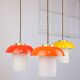 Lampes suspendues en verre et laiton en forme de champignon des années 50, ensemble de 3