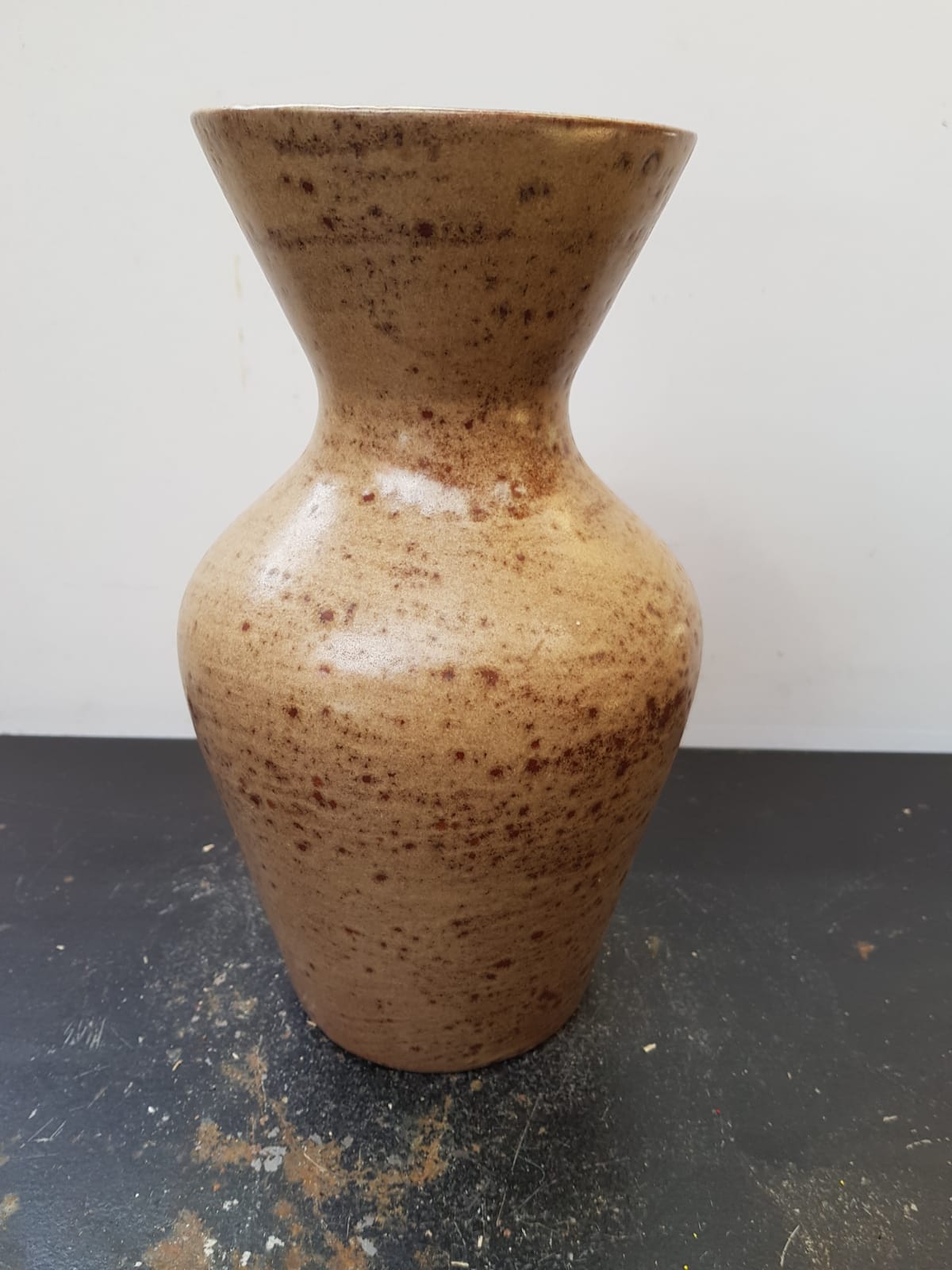Old etruscan vase ceramic