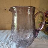 Pichet en verre craquelé couleur mauve