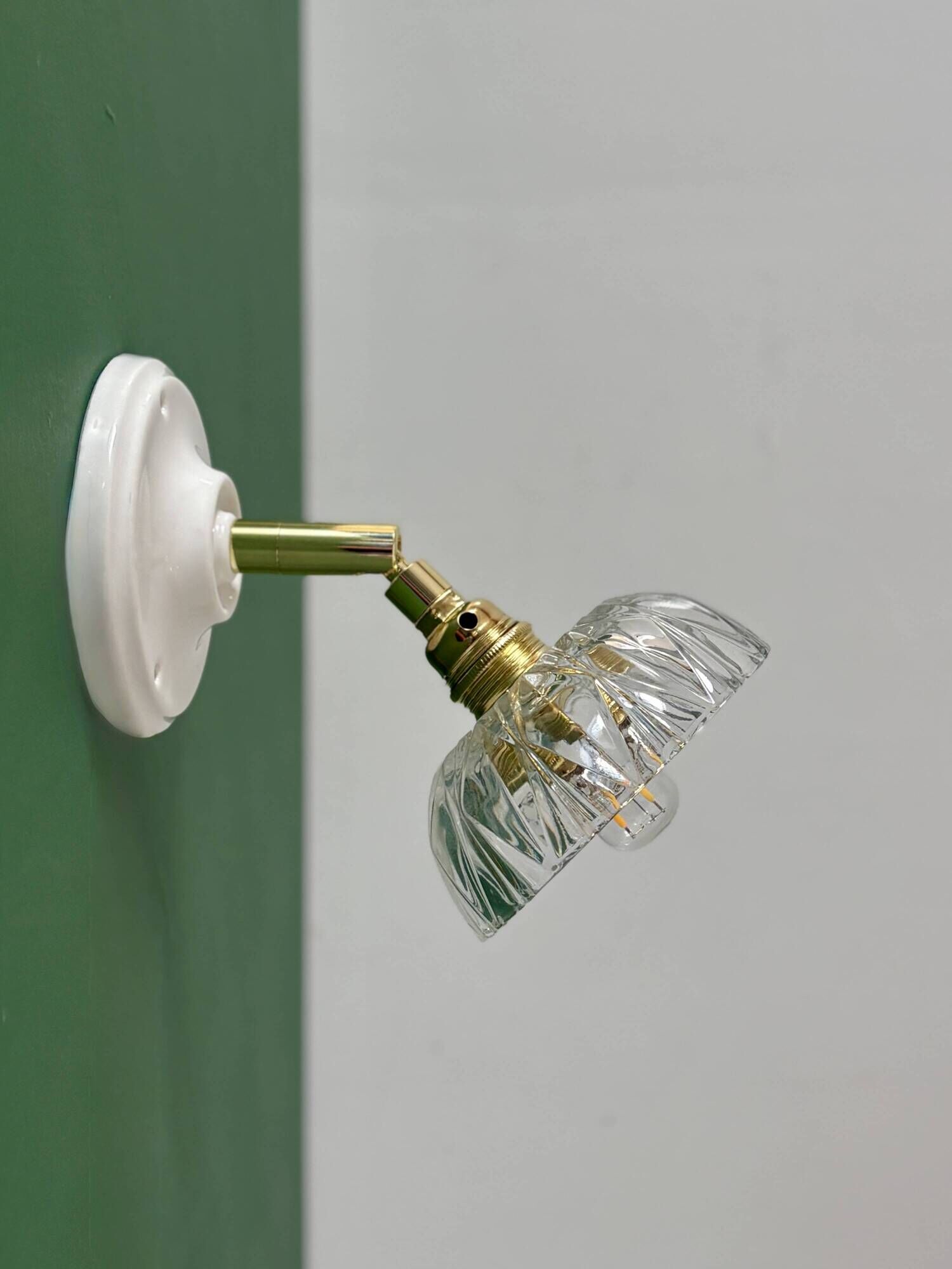 Vintage glass cut lampshade - tableware collection (APPV01)