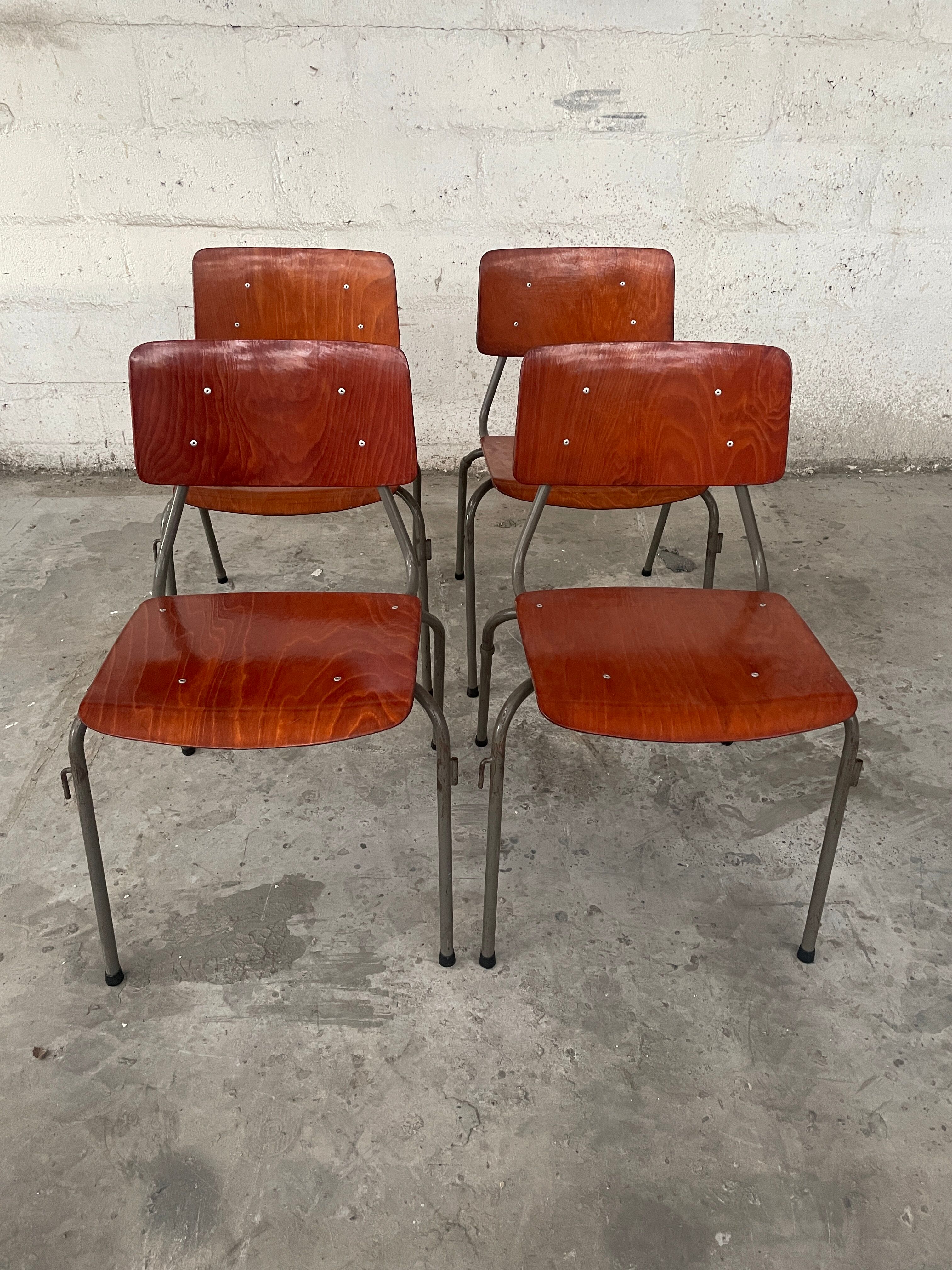 Set of 4 stackable wood