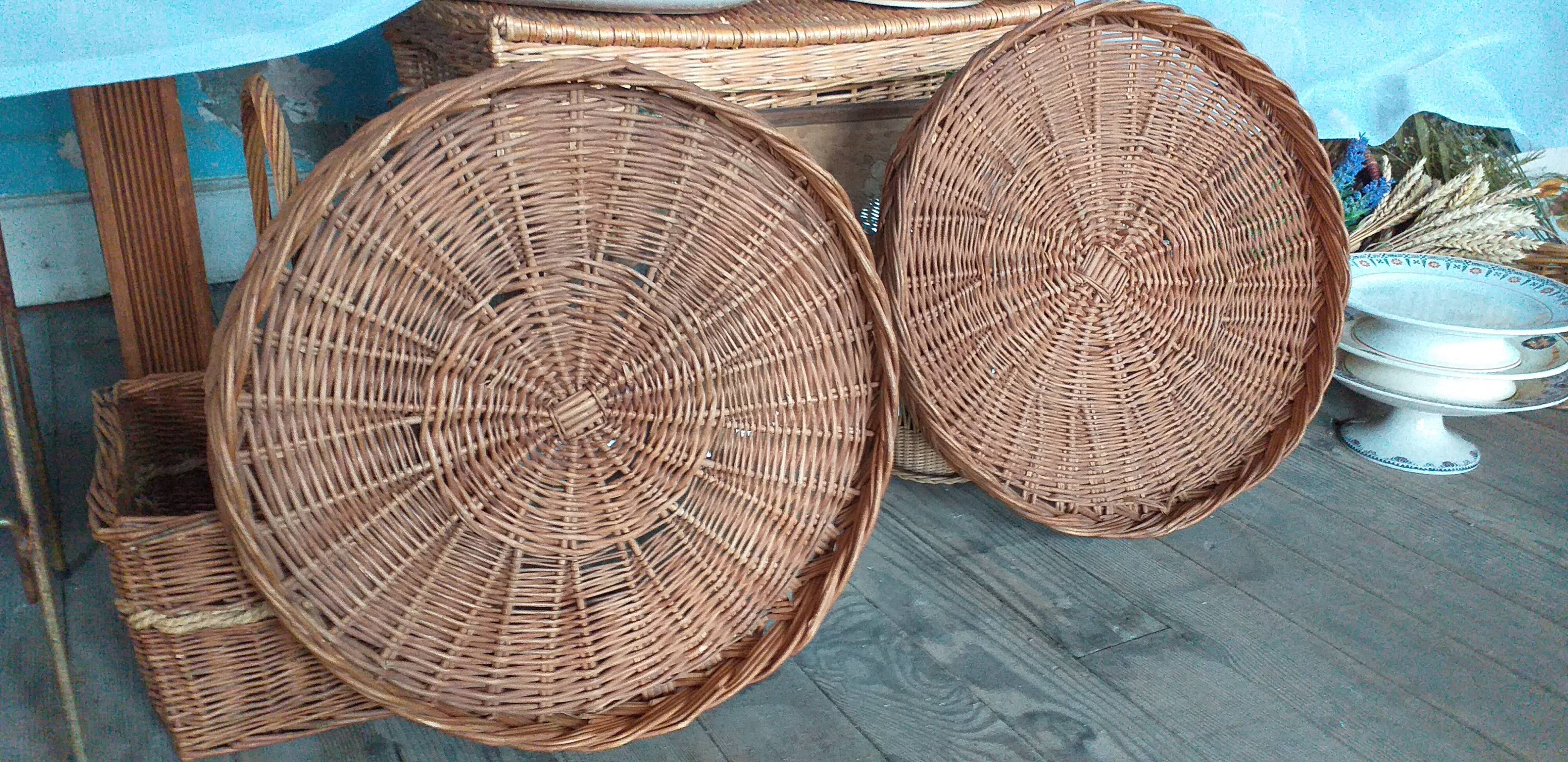 Wicker tray