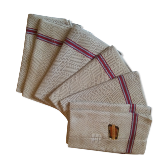 7 old towels