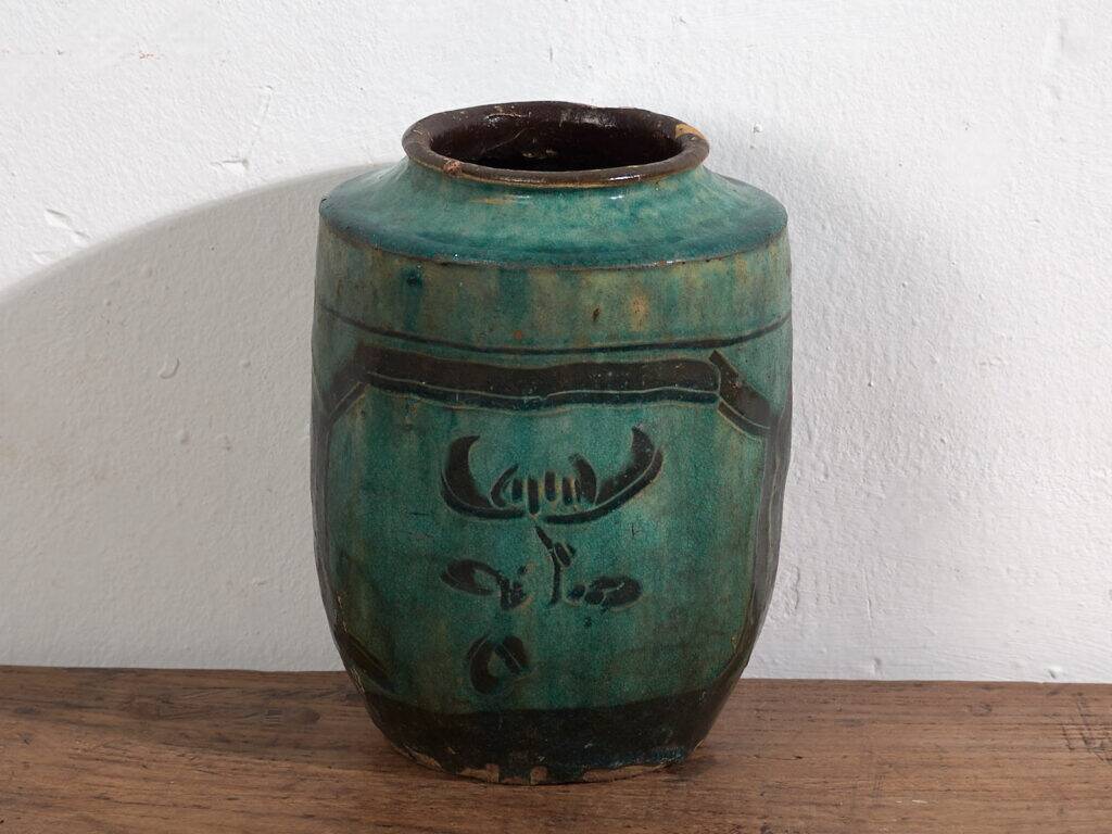 Ancient emerald green enamelled vase (circa 1820) #26