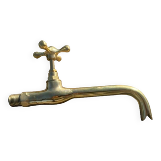 Solid brass faucet