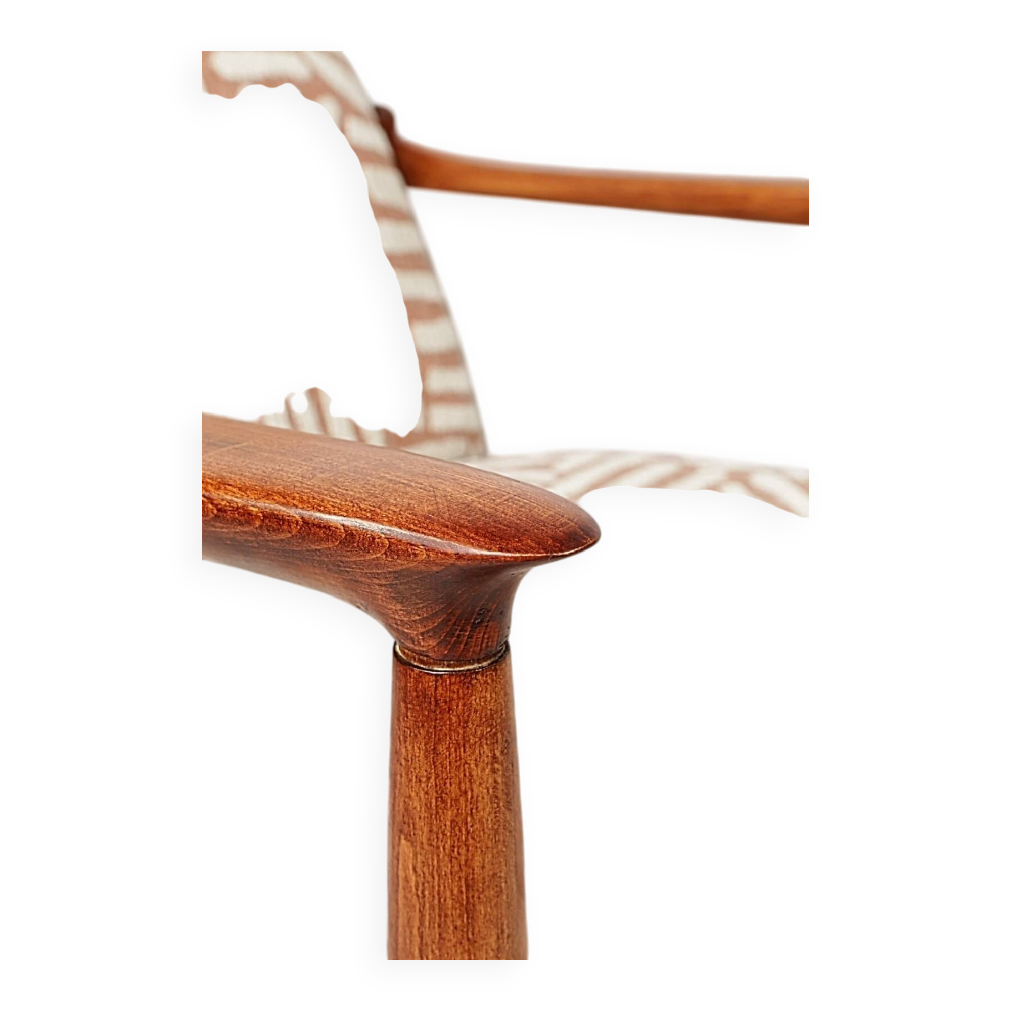 Fauteuil Jacquard Coral Vintage par Edmund Homa GFM 64, années 1960, Pologne Rénové MCM Design