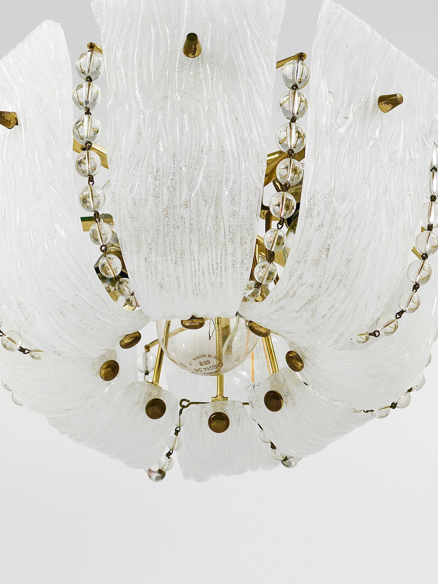 J.T. Kalmar Petite curved suspension basket, brass and glass, Austria, 1950s