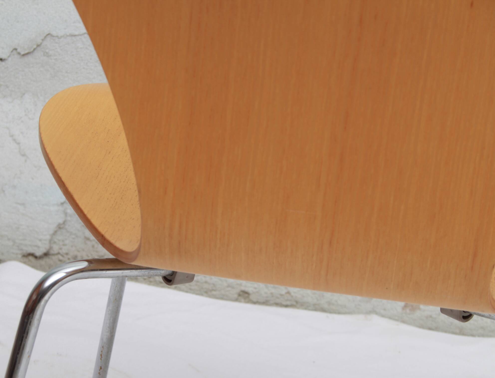 design chair 3107 Arne Jacobsen in ash