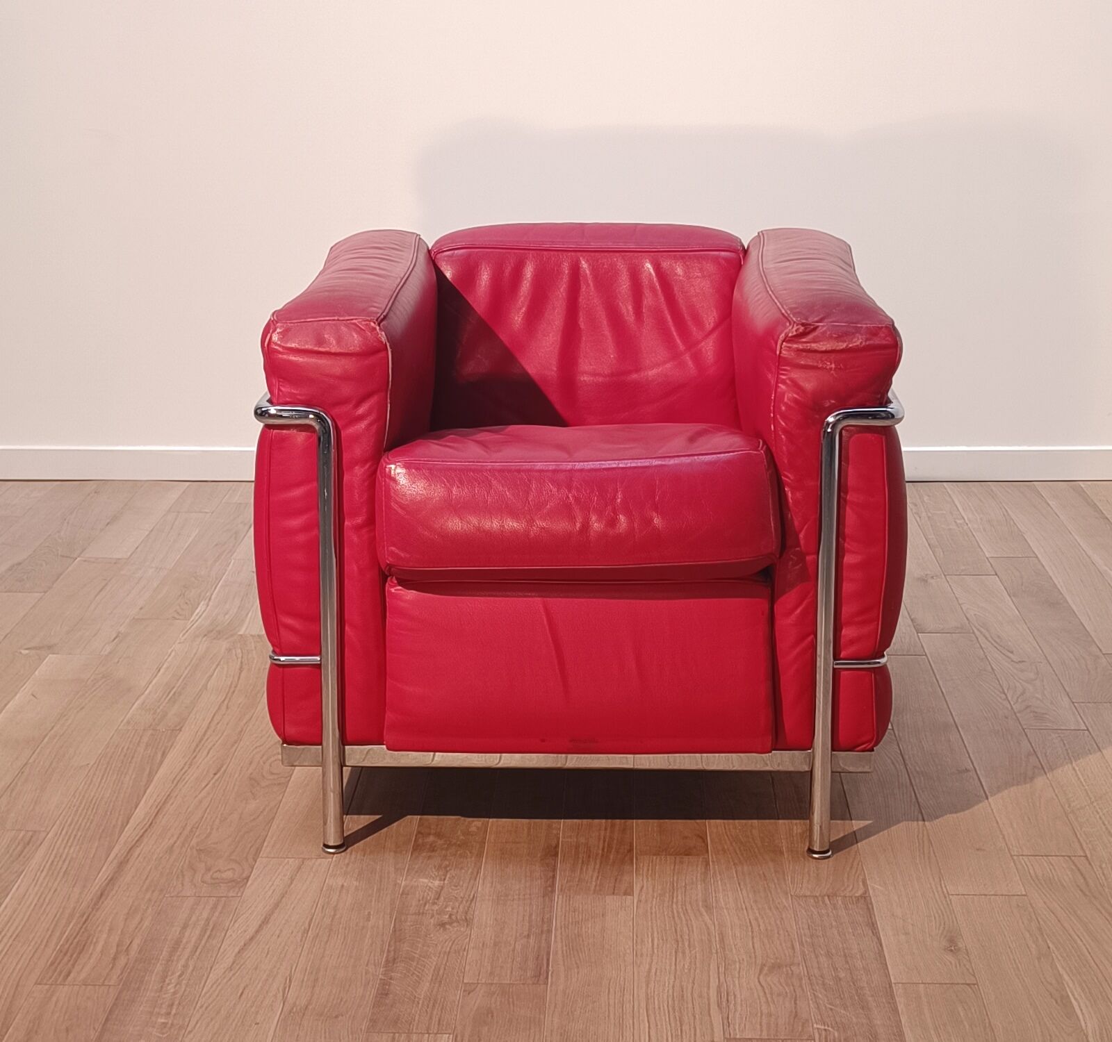 Pair of LC2 armchairs, Le Corbusier for Cassina