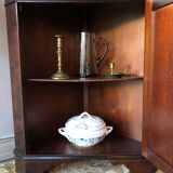 English-style corner library