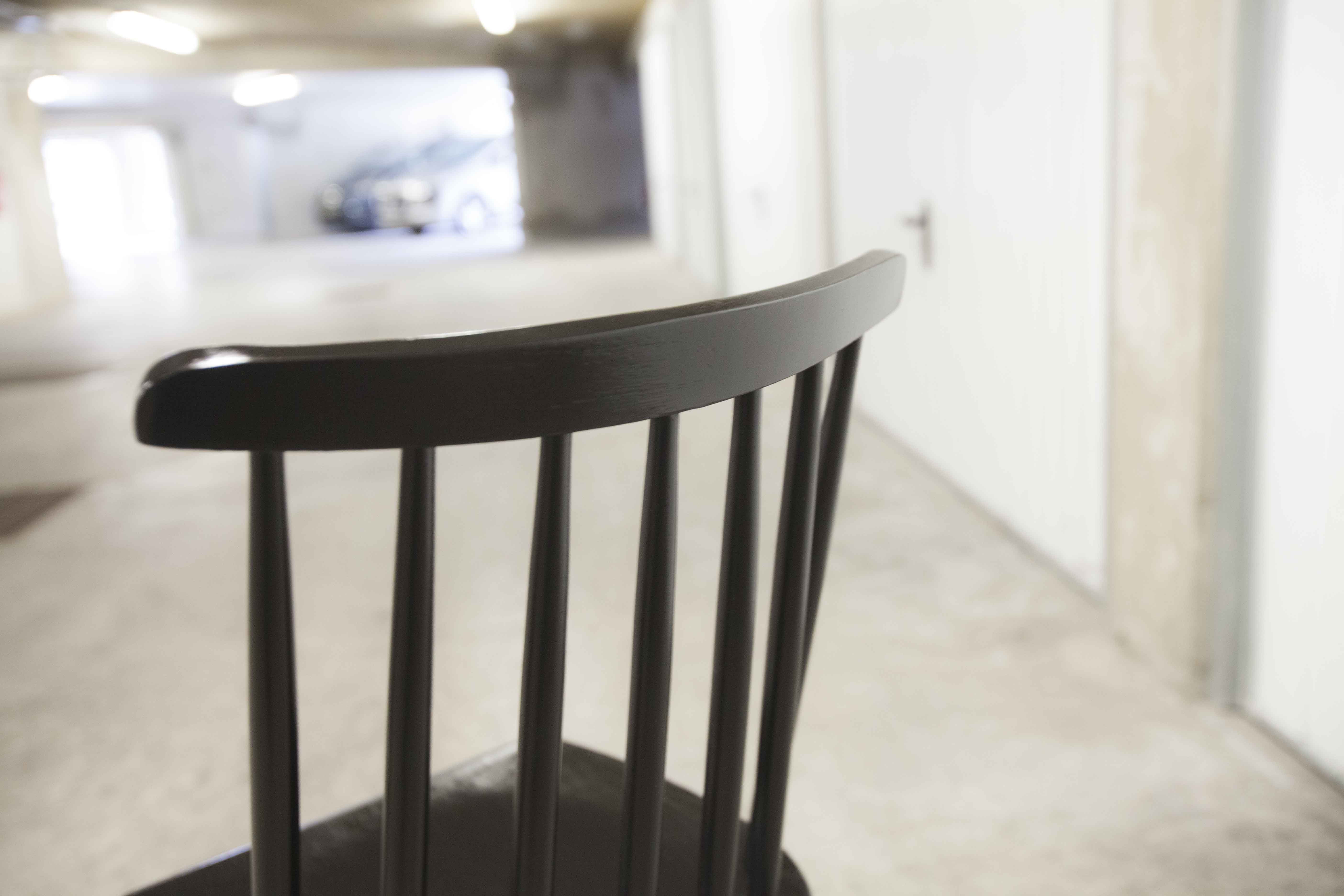 Chair model Fanett by Ilmari Tapiovaara