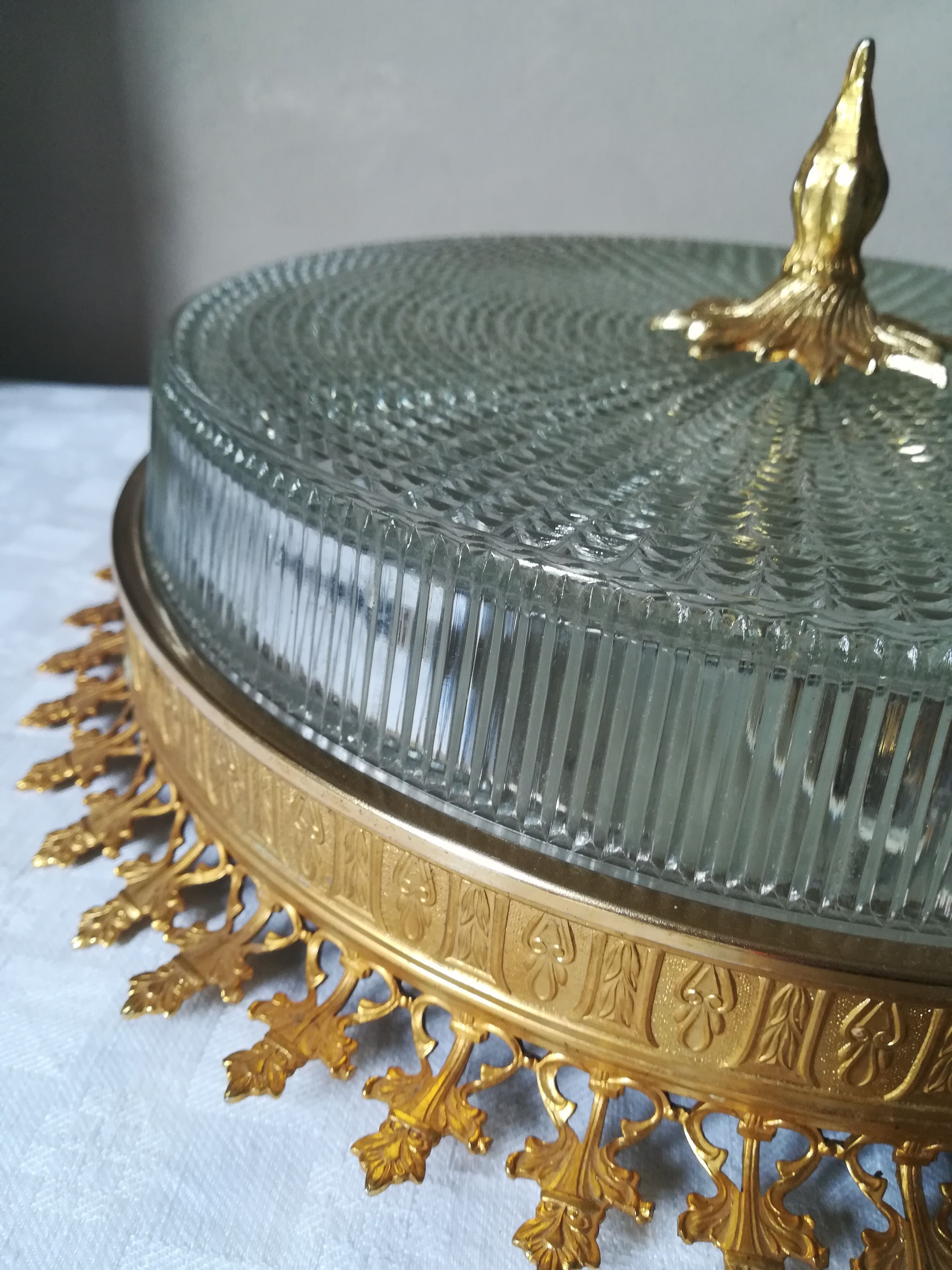 Double chiseled glass ceiling light