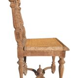 Chaise en chêne naturel sculpté