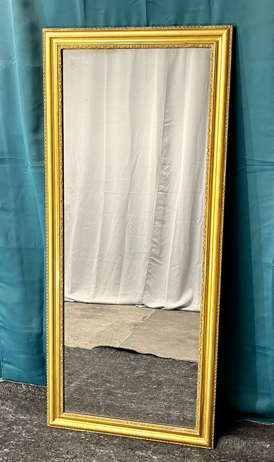 Antique mirror 150 x 65 cm Louis Philippe period. Gold leaf gilding. Very good condition