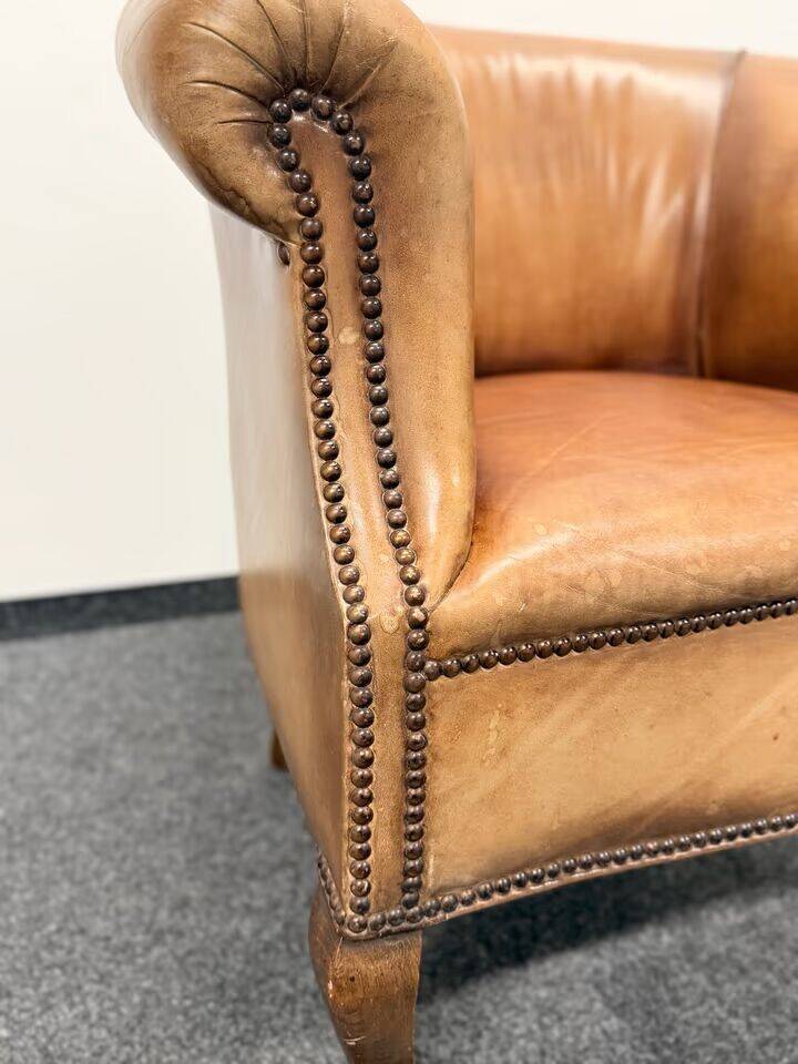 Classic Club Chair in Vintage Sheepskin Leather