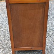 Vintage 1950s chest of drawers with tapered legs and 5 drawers.