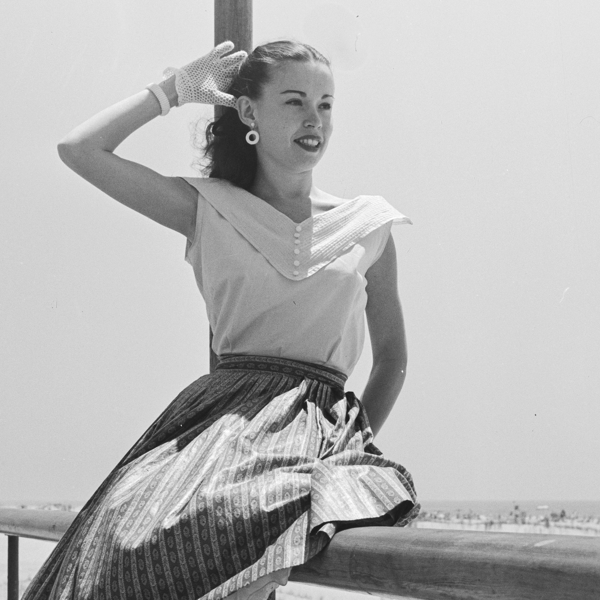 Photo Pin Up Annee 60 Beau Tirage Sur Papier Baryte 300g 40x40cm Selency Photo Pin Up Annee 60 Beau Tirage Sur Papier Baryte 300g 40x40cm Selency