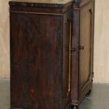 Regency 1810 library buffet in simulated hardwood with Chinese decoration.