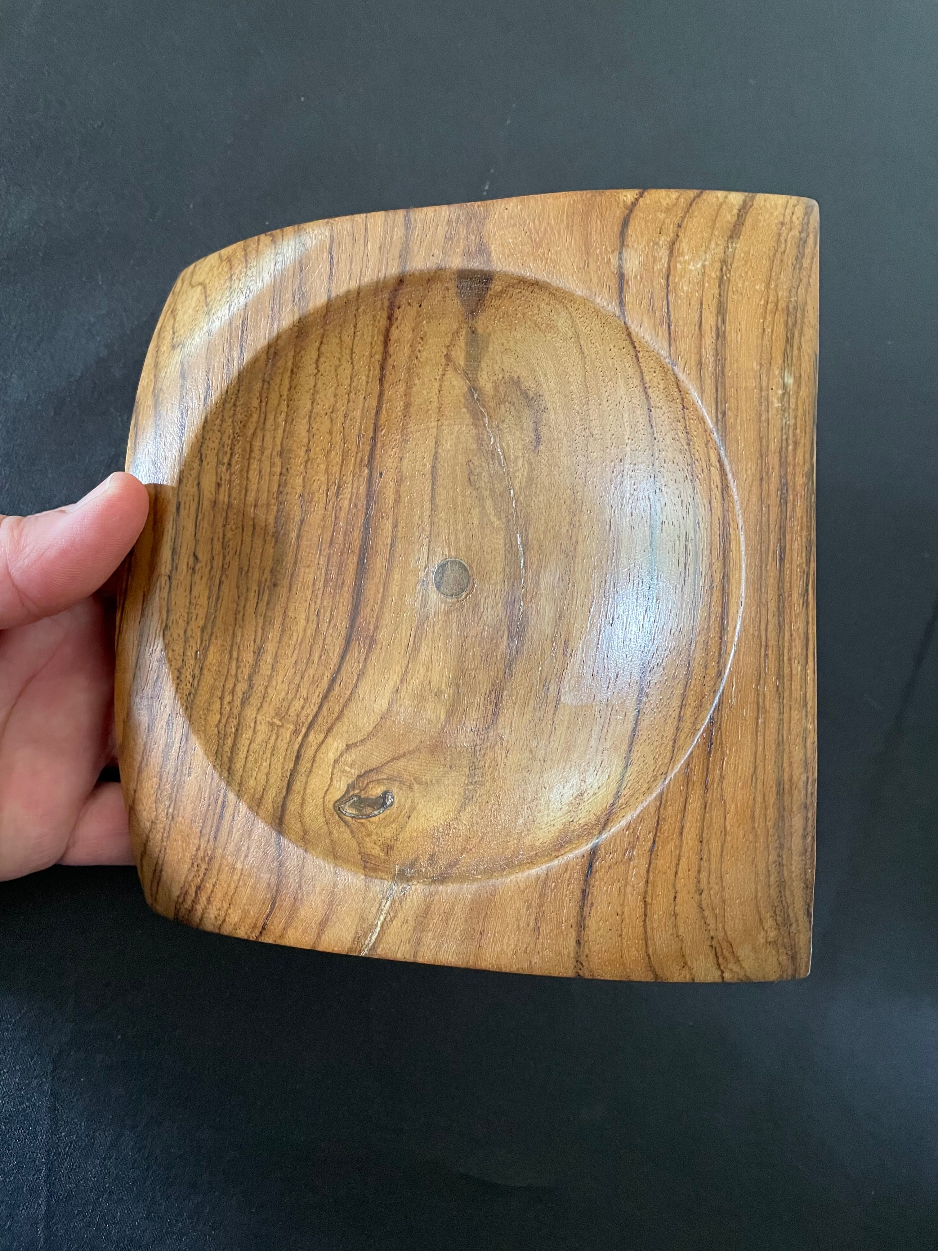Turned wooden pocket tray