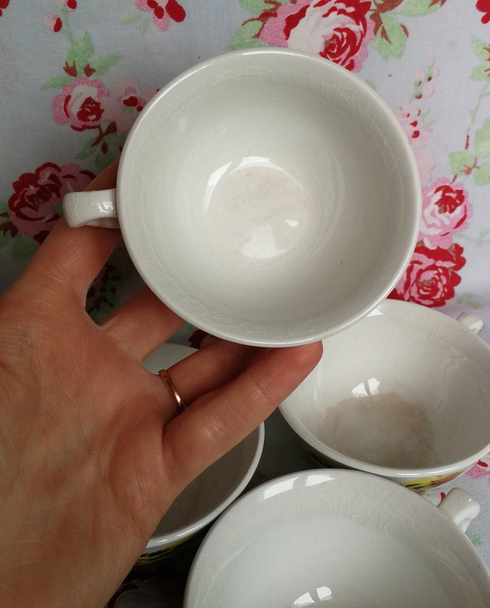 Lot de 4 tasses anciennes Motif feuilles de chêne jaune vintage