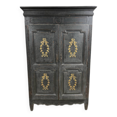 Armoire de style Louis XVI