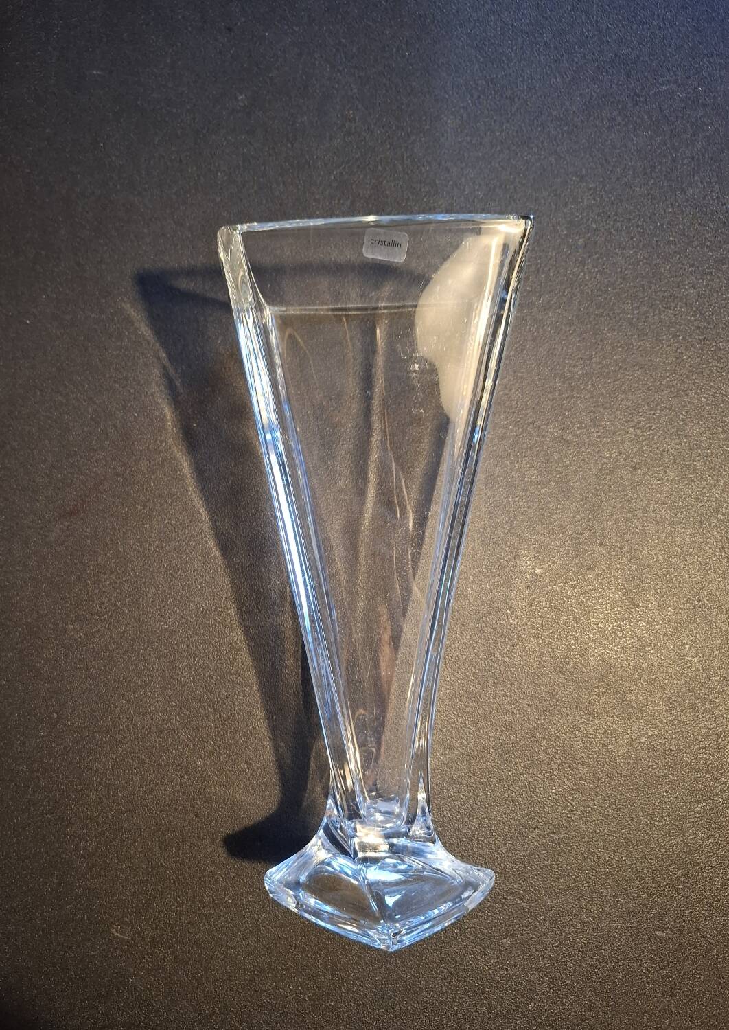 Contemporary crystal vase