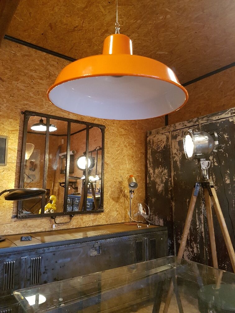 Hanging lamp