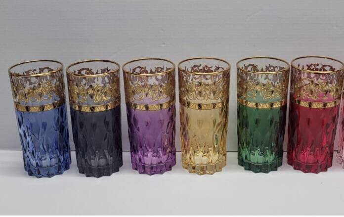 Set of 6 glasses decorated with gold