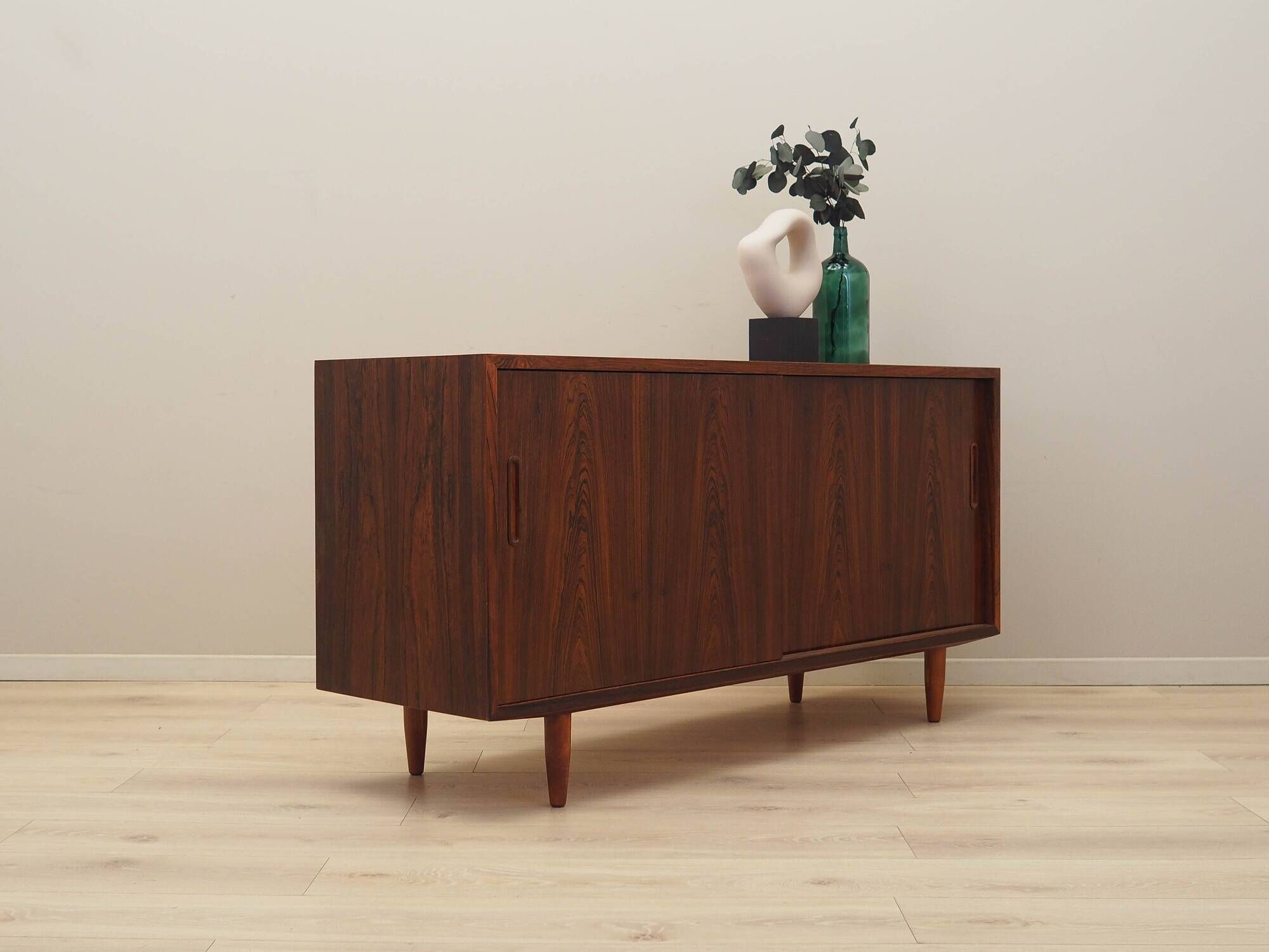 Cabinet en palissandre, design danois, années 1970, fabricant : Hundevad