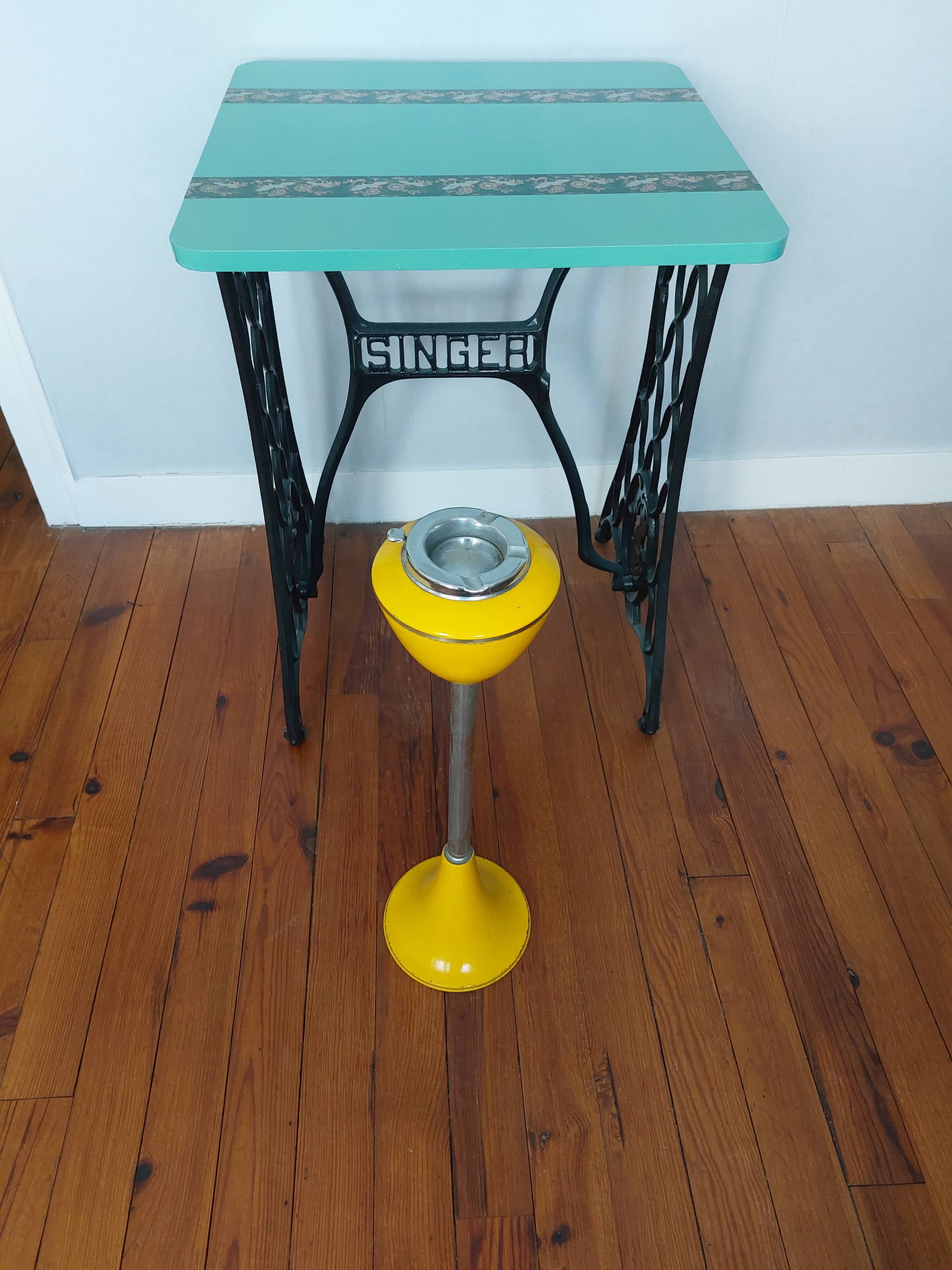1970s ashtray