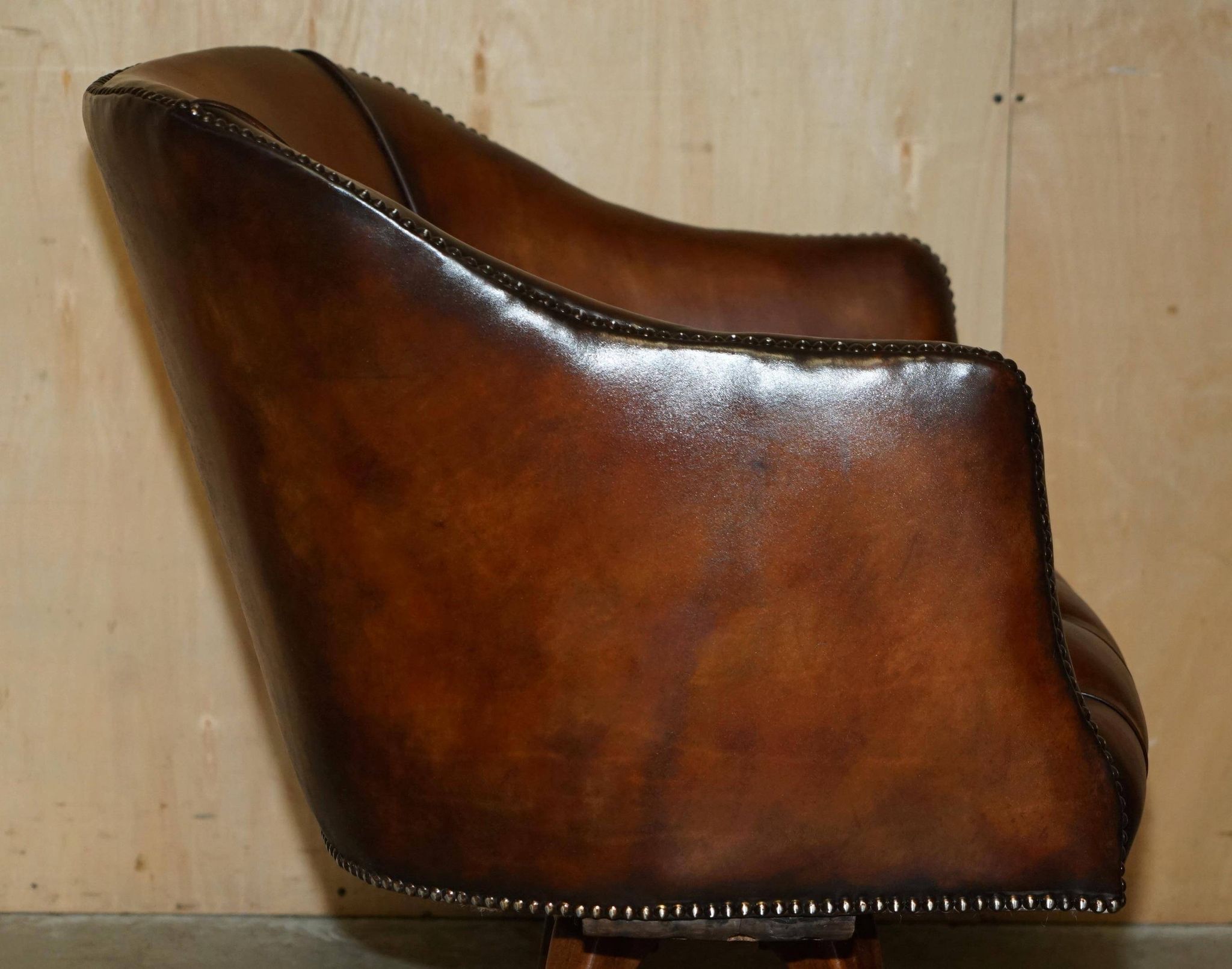 Fauteuil capitaine Chesterfield victorien restauré
