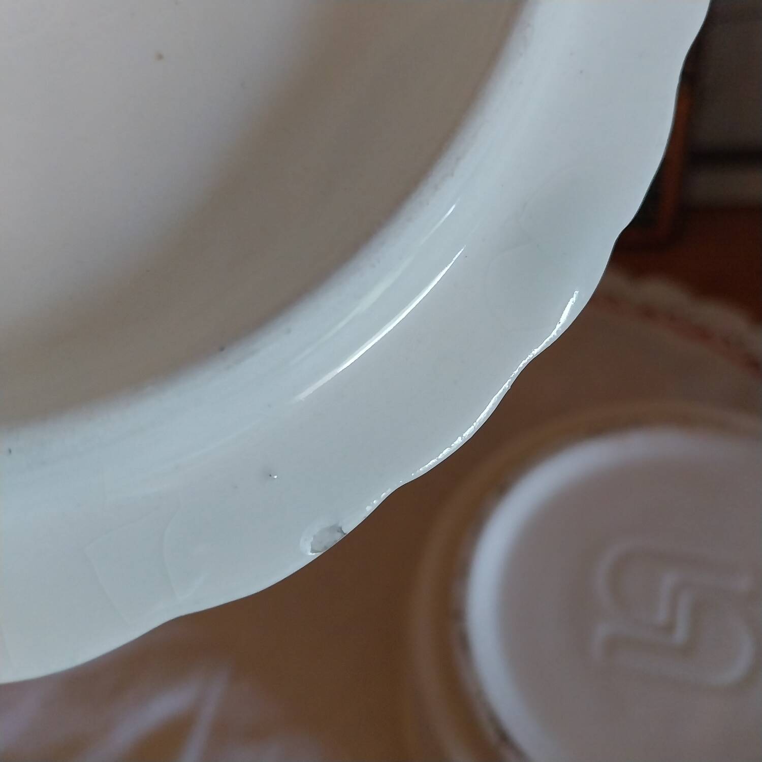 Sarreguemines slip sugar bowl