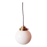 Opaline globe suspension