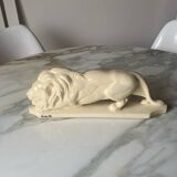 Fontinelle crackled ceramic walking lion