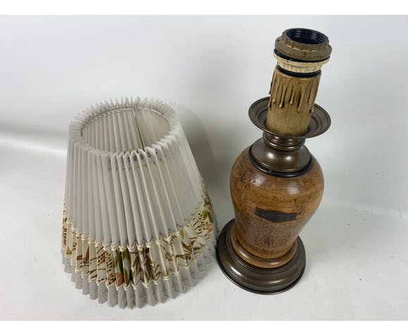 Ancient wooden feet lamp