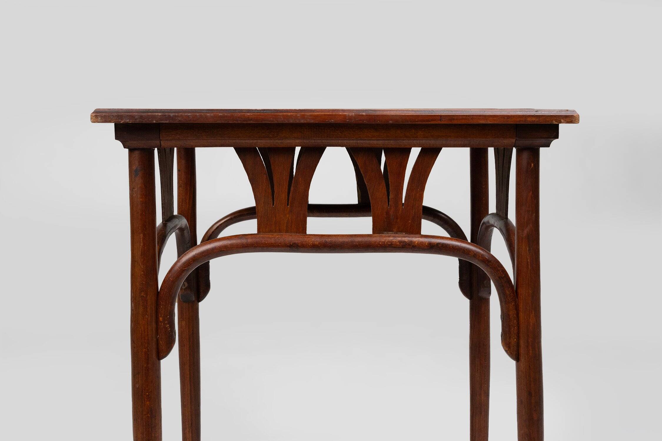Art Nouveau Side Table in Bentwood by J. & J. Kohn, Austria ca.  1890
