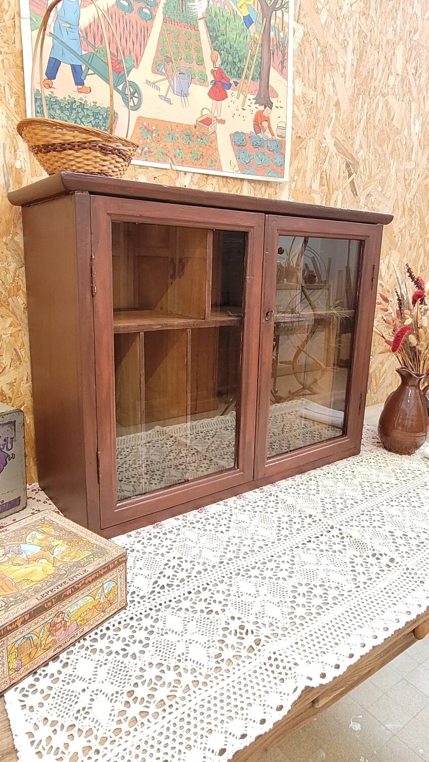 Display cabinet